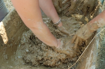 Impasto dell'argilla usata come legante