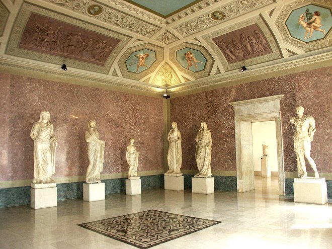 Museo Archeologico Nazionale di Parma - Sala delle statue romane di Veleia