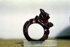 Anello in ambra