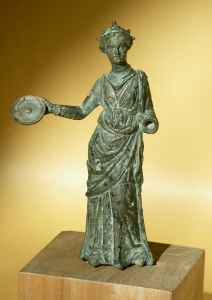 Bronzetto votivo di offerente, dalla polla termale del santuario di Bagno di Romagna (met II secolo d.C.)